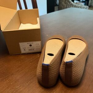 Rothy’s The Max Square Pecan Microcheck 7.5 BRAND NEW IN BOX